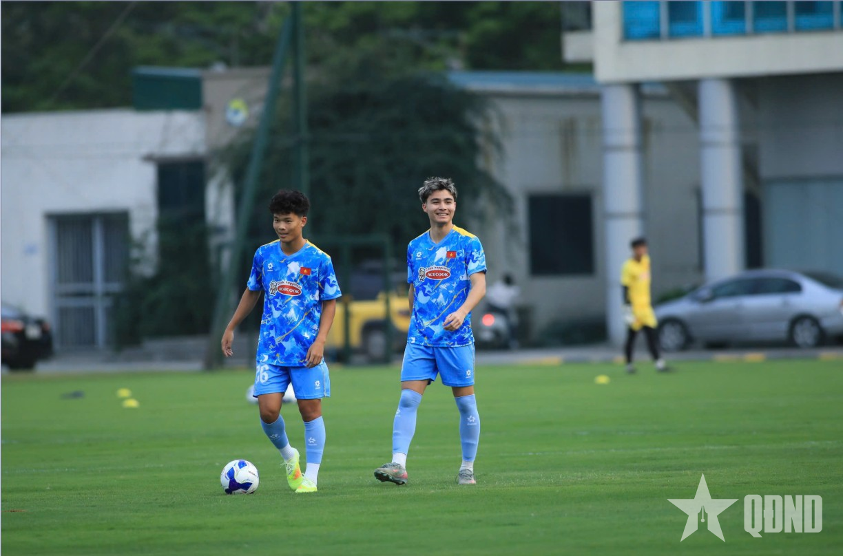 Không ảo tưởng về cầu thủ Việt kiều